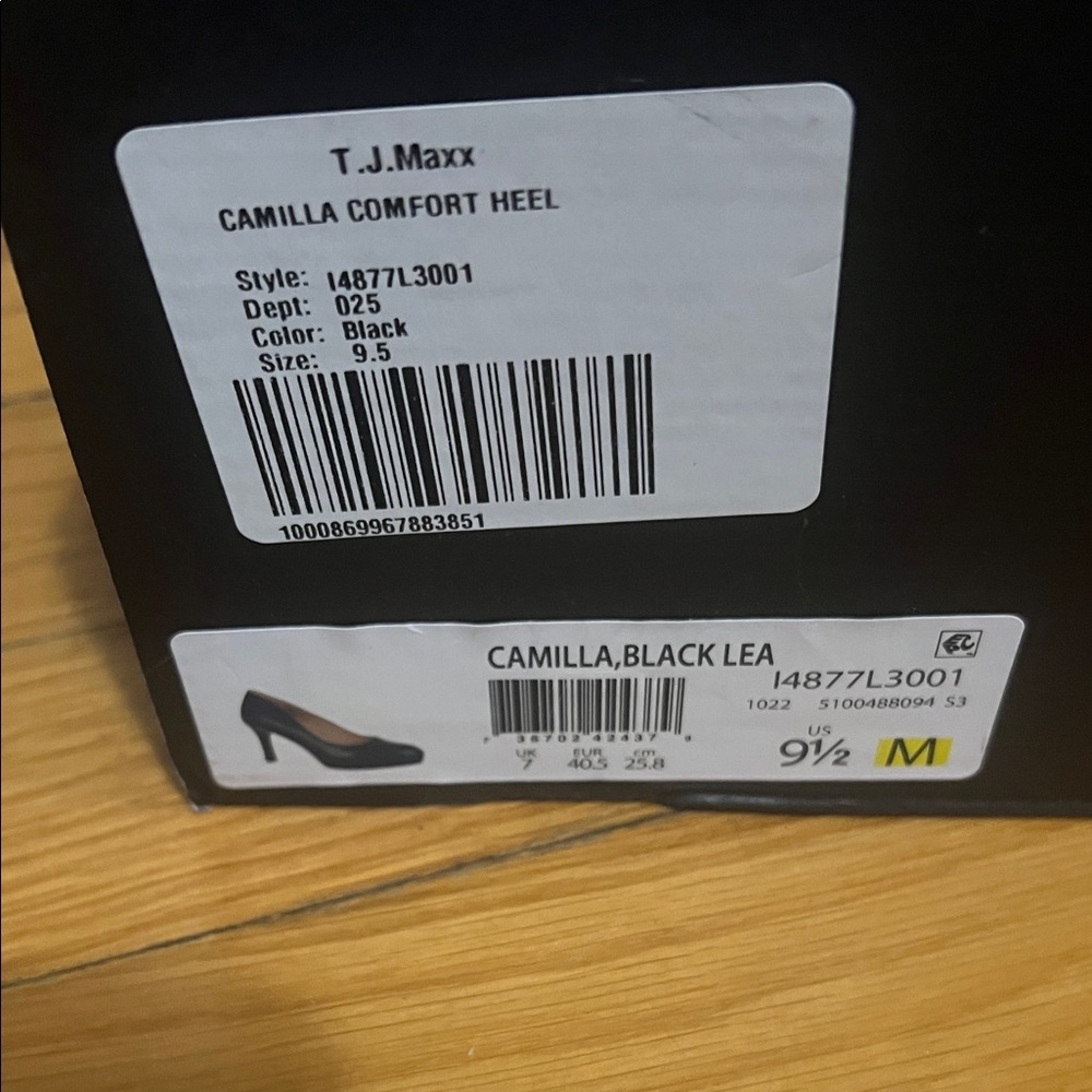 Naturalizer Black Leather Heels